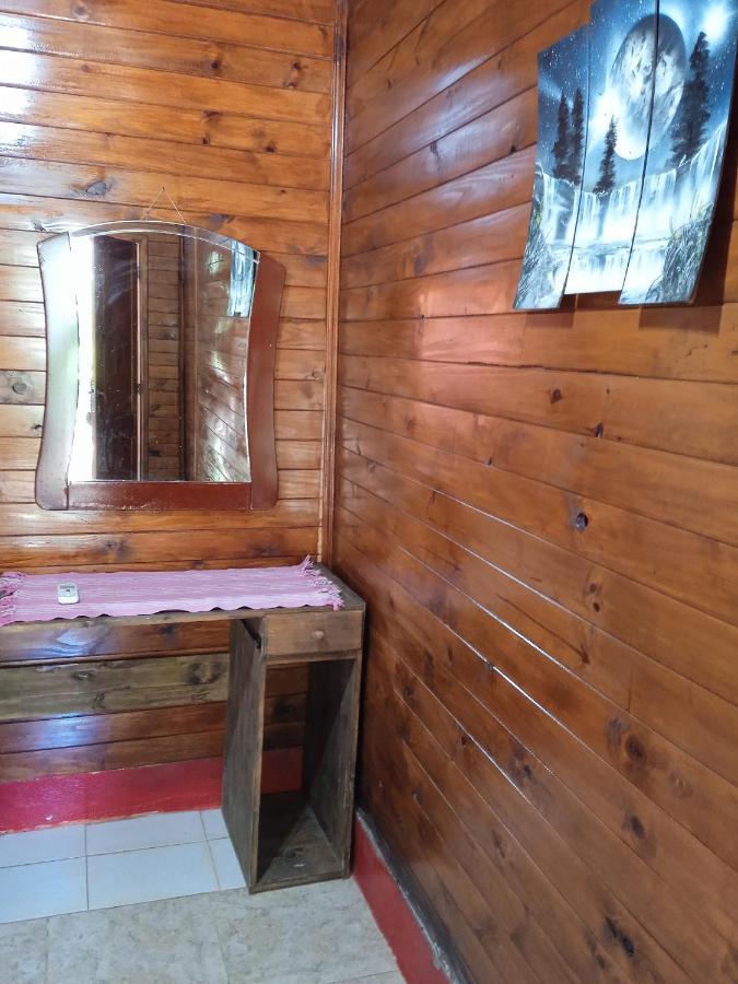 Garden Stone Hostel Пуерто Игуасу Екстериор снимка