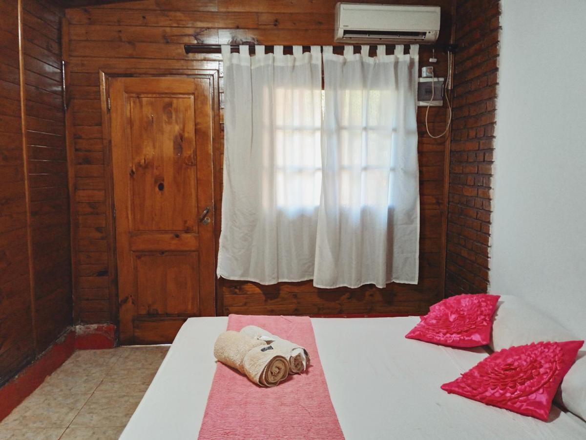 Garden Stone Hostel Пуерто Игуасу Екстериор снимка