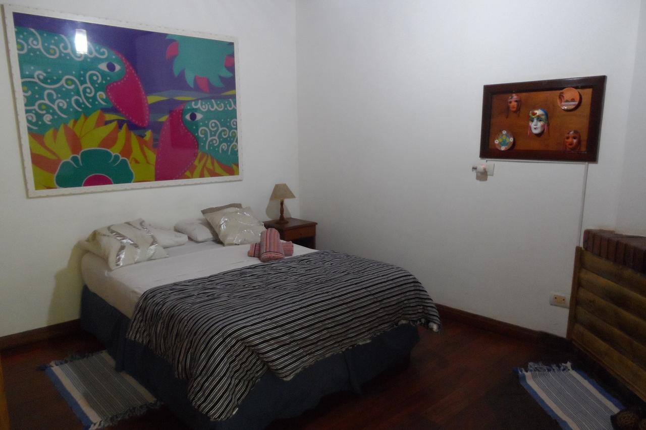 Garden Stone Hostel Пуерто Игуасу Екстериор снимка