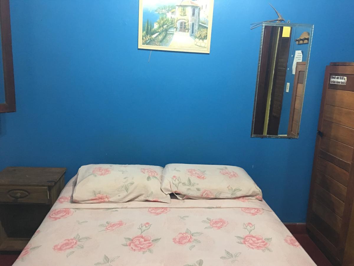 Garden Stone Hostel Пуерто Игуасу Екстериор снимка