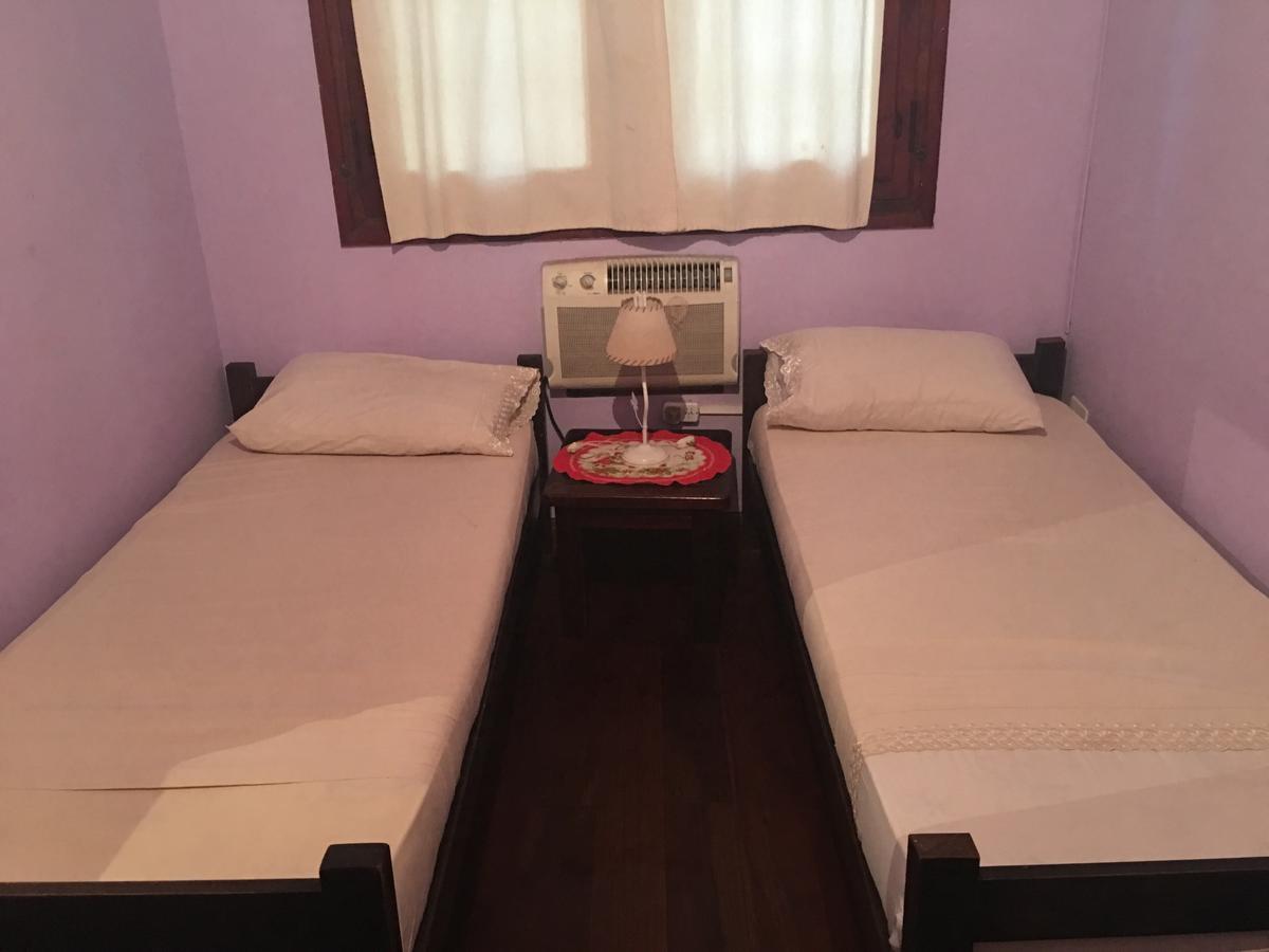 Garden Stone Hostel Пуерто Игуасу Екстериор снимка