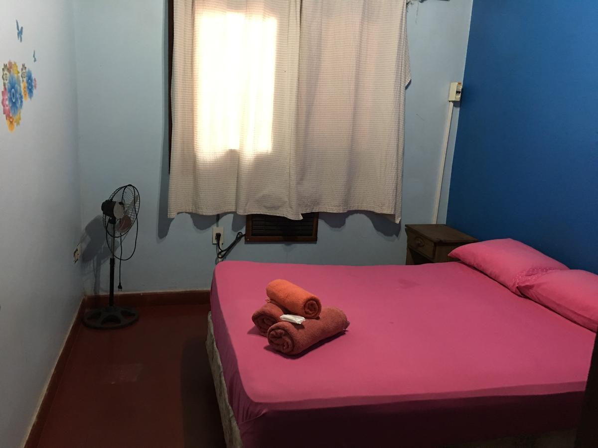 Garden Stone Hostel Пуерто Игуасу Екстериор снимка